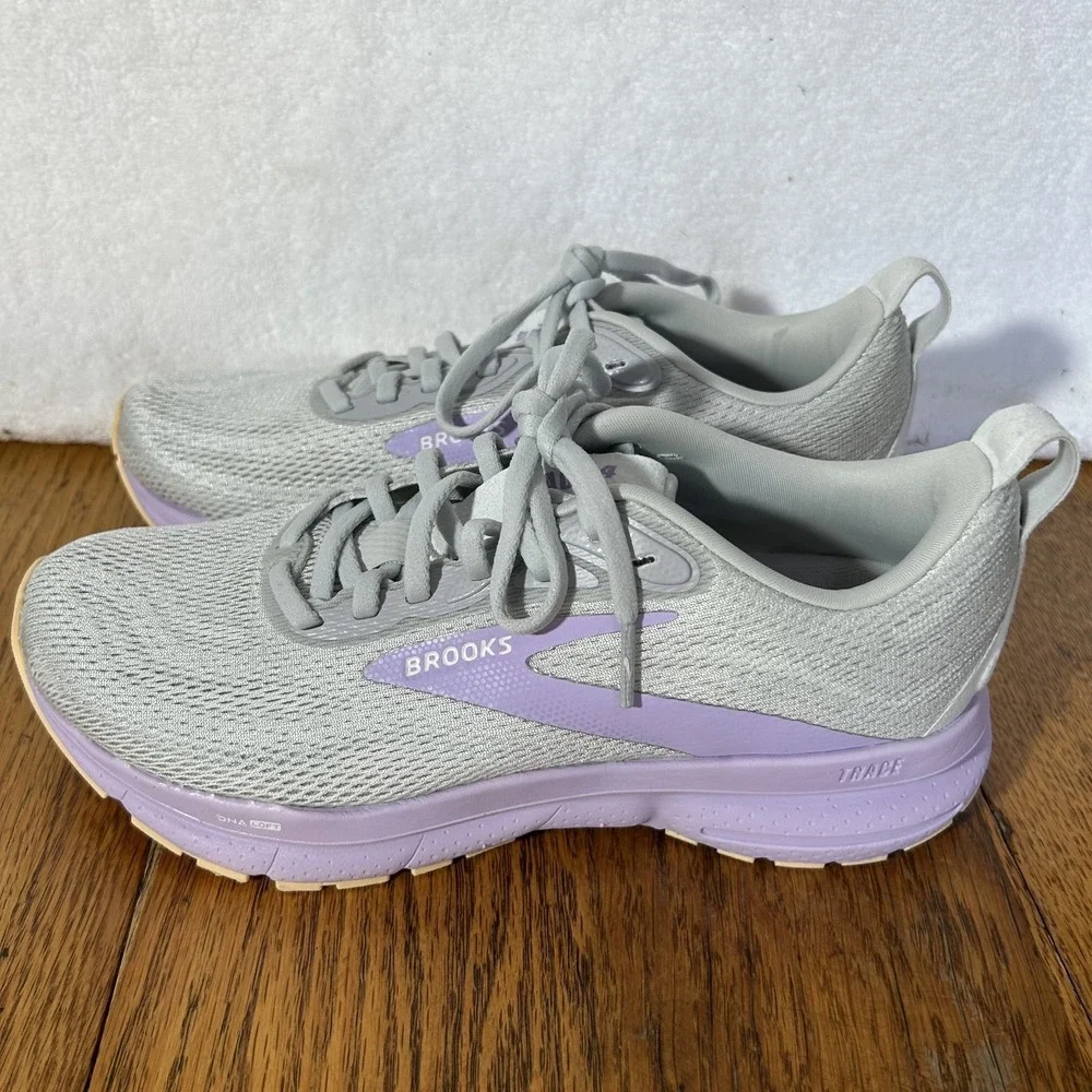 Brooks Womens Size 6.5 Trace 4 Gray Purple Athletic Sneaker Shoes